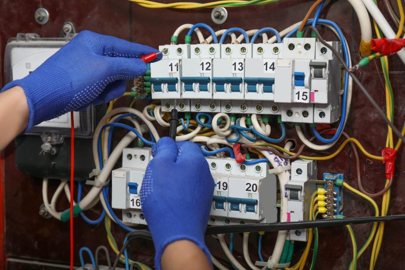 Circuit Breaker Wiring in Pasadena, CA